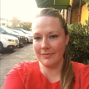 Meet your Posher, Joni